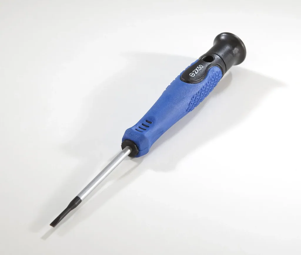 Screwdriver and bit set 39-piece