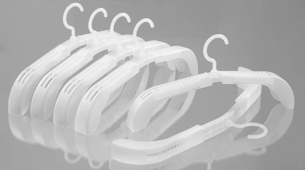 Extendable coat hanger, set of 6, extendable 37.5 - 51.5 x 4 cm