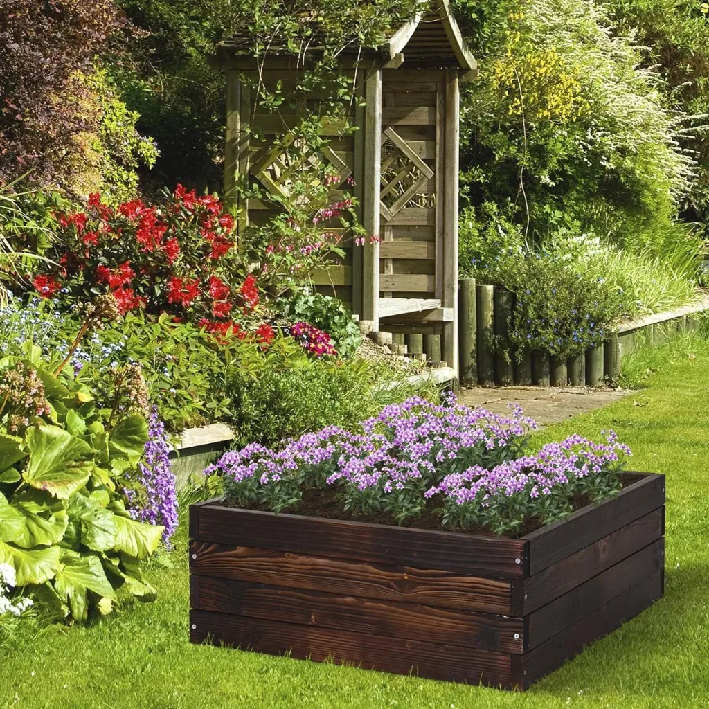 Square raised bed dark brown