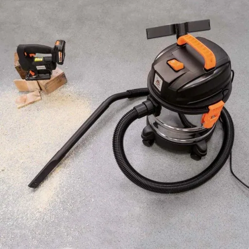Deltafox wet and dry vacuum cleaner - 1250W - 15l - DC-WDE 1315 RVS