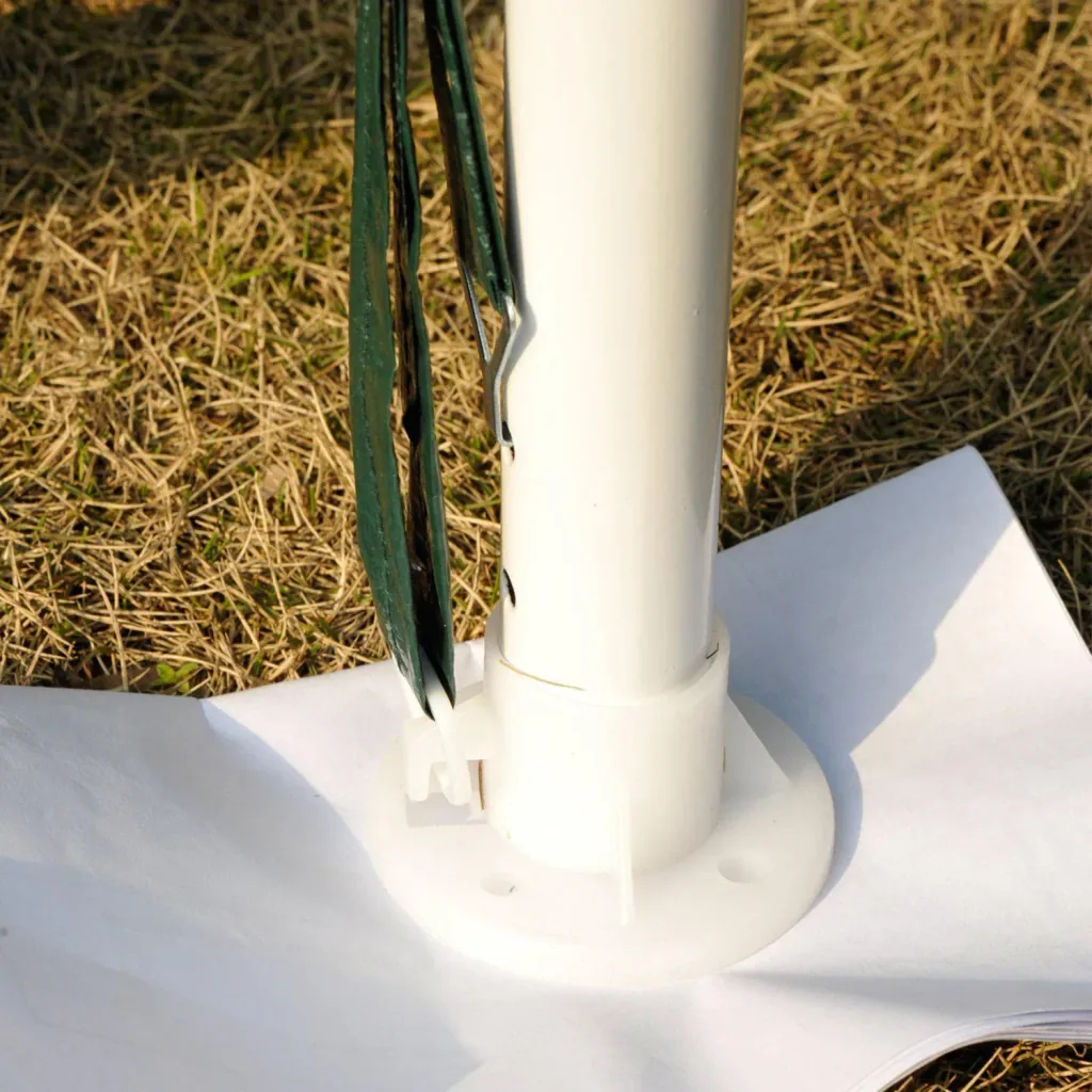 Garden pavilion with click system