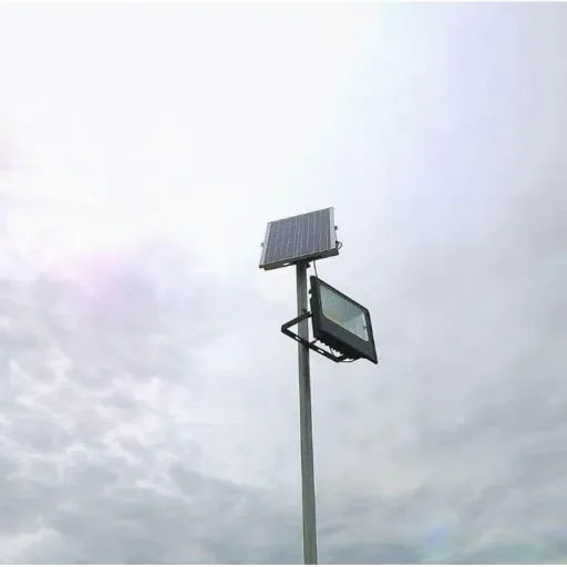 VT-25W Solar Floodlight with Solar Panel - 550 Lm - 6000K - Black