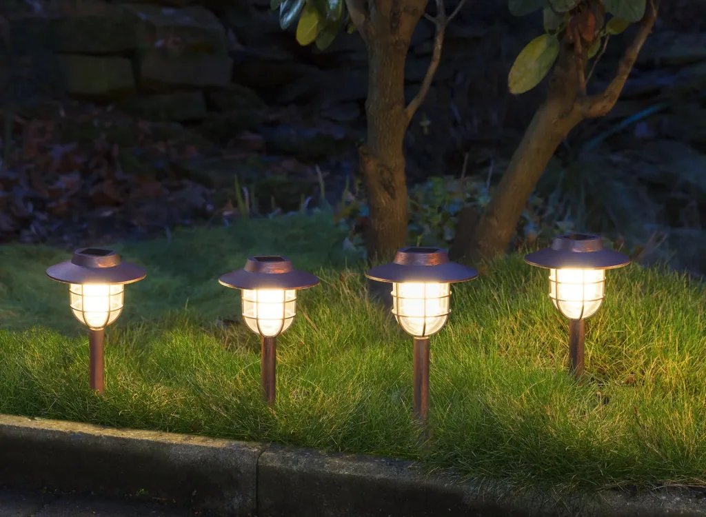 Solar lanterns in antique copper look - set of 4