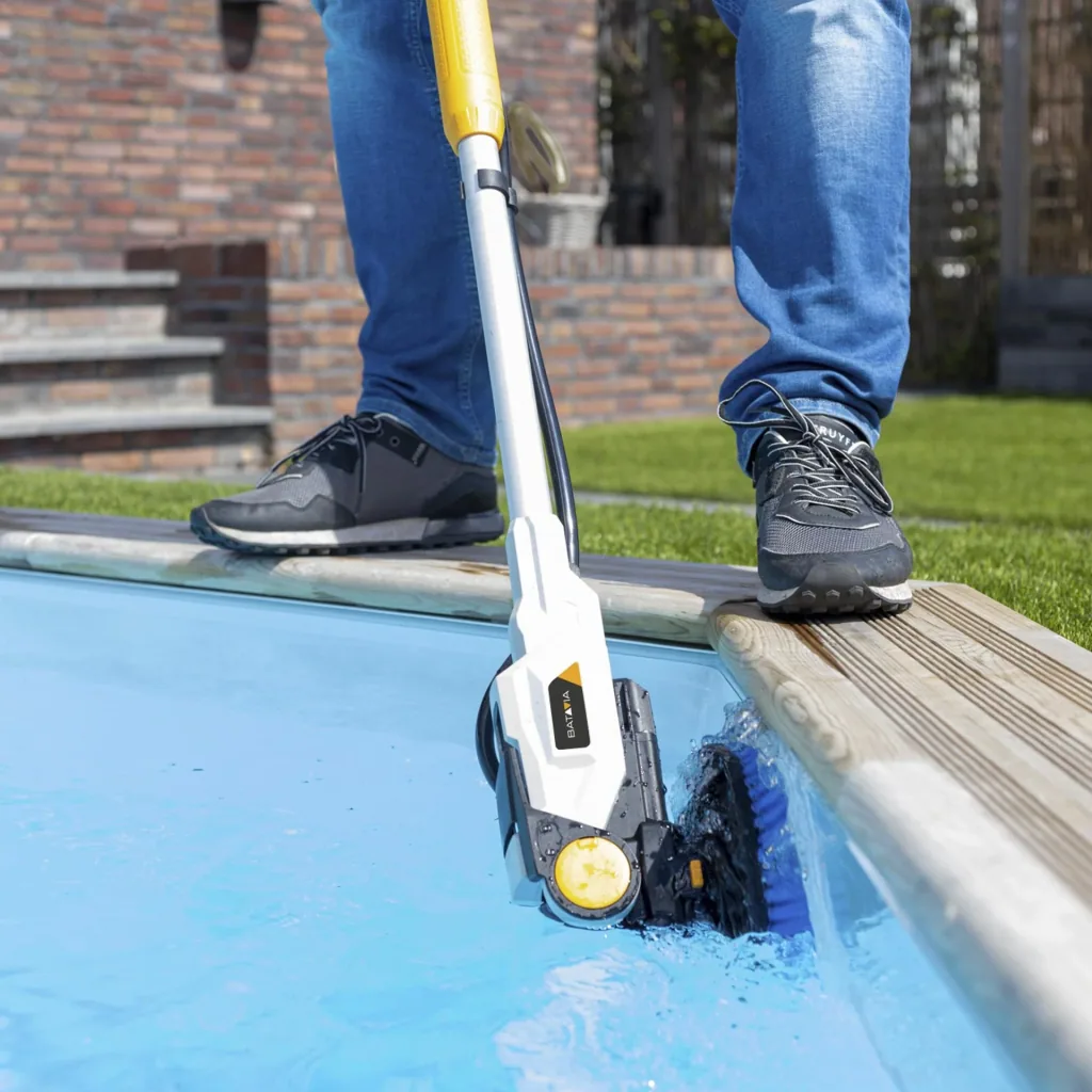 Twin Brush 18V scrubber without battery and charger