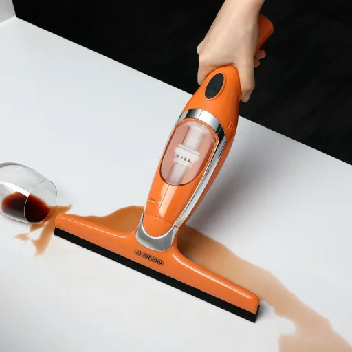 Battery-operated window cleaner