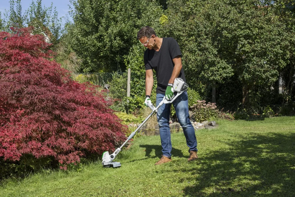 Set cordless grass trimmer "GM ART 4030" + battery, 40 Volt + charger