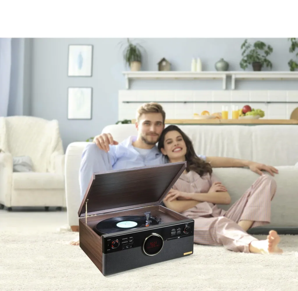 DAB music center with radio, CD, Bluetooth, record player and digitizer