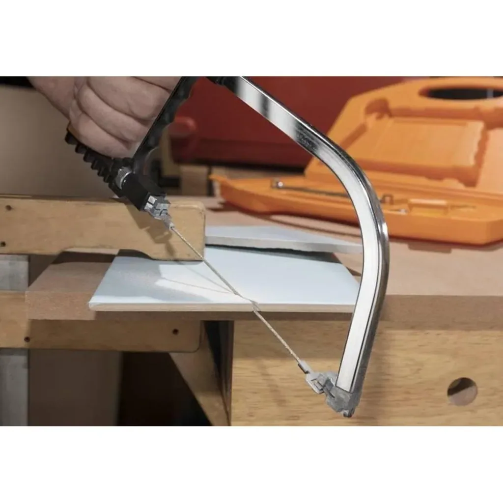 NL Multifunctional hand saw in storage case - For all materials