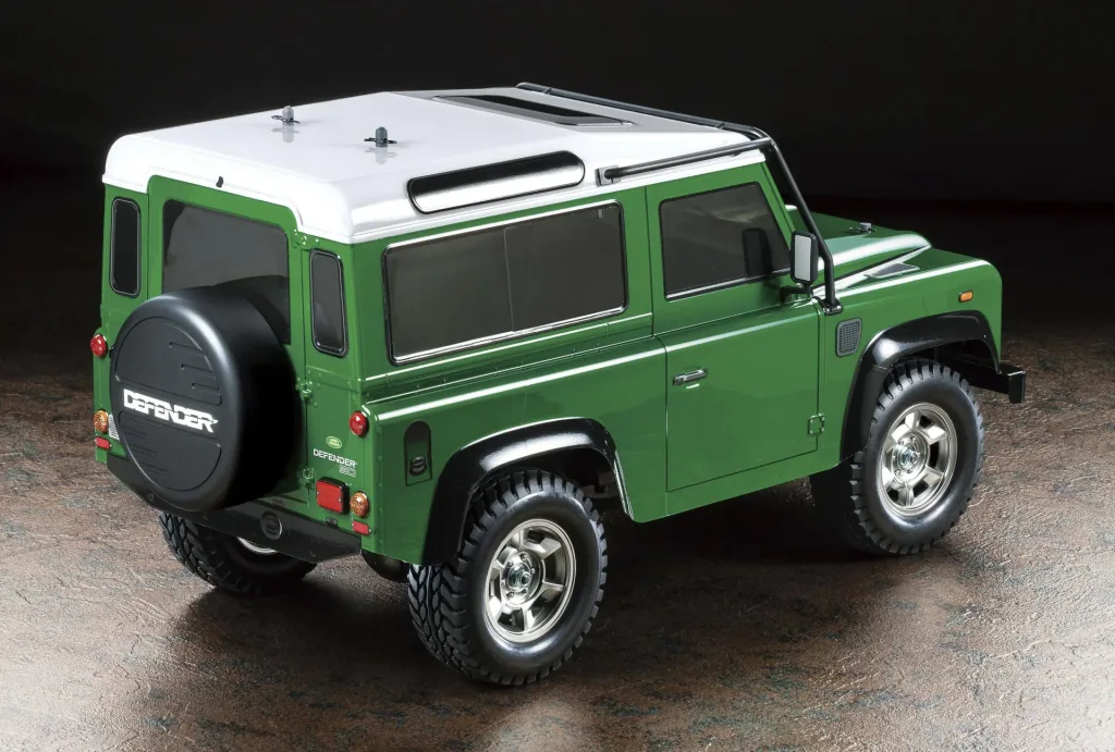 RC Land Rover Defender 90 CC-01, scale 1:10