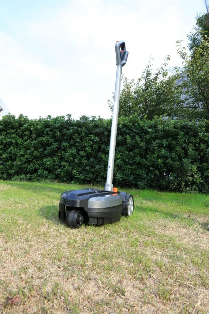 LM F23-EU 12V iFlex Compact Mower