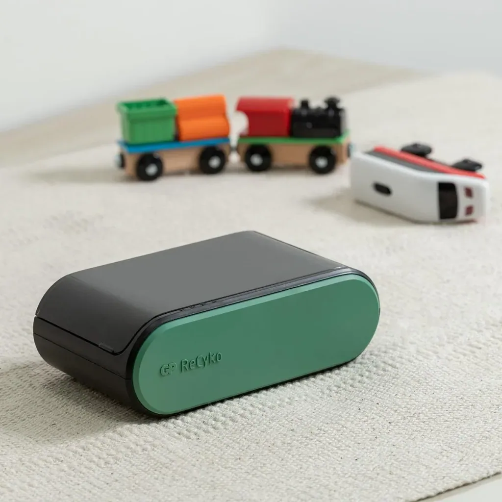 USB universal charger for all common NiMH batteries