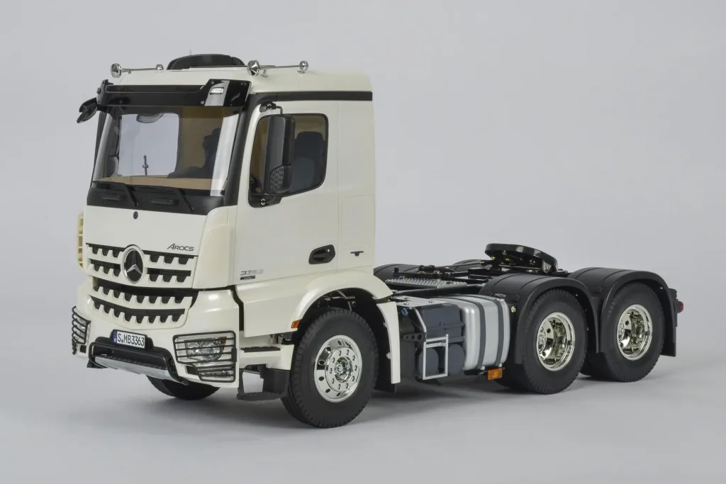 RC truck Mercedes Benz Arocs 3363 6x4 ClassicSpace 1:14