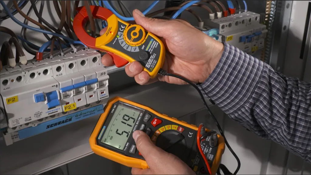 Digital-Multimeter 1000V True RMS