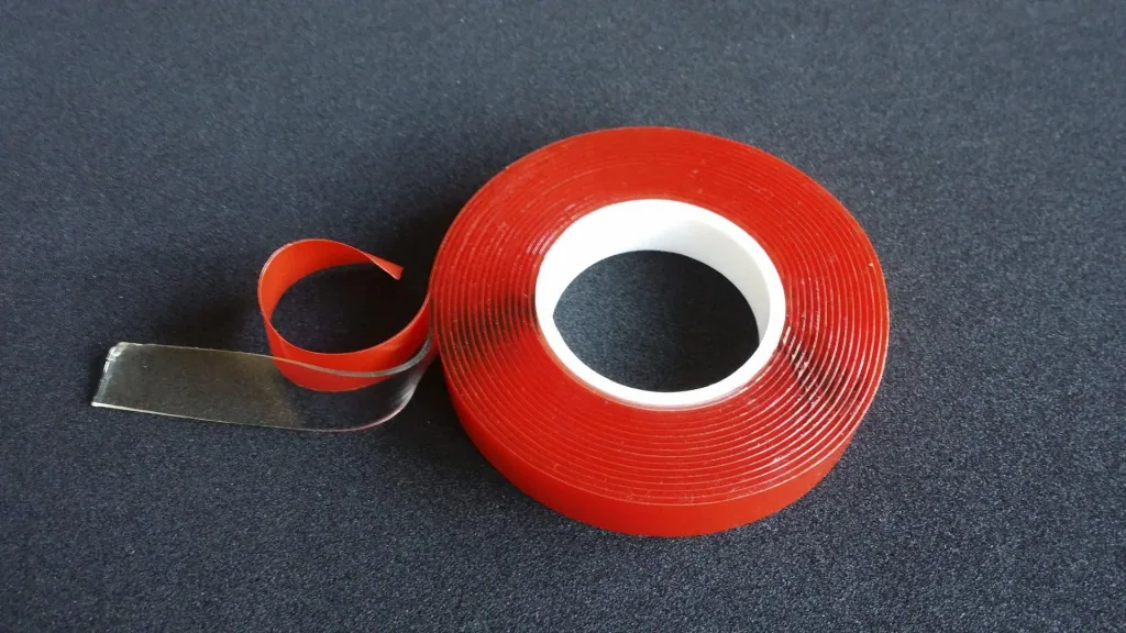 Power Tape: double-sided, transparent adhesive tape