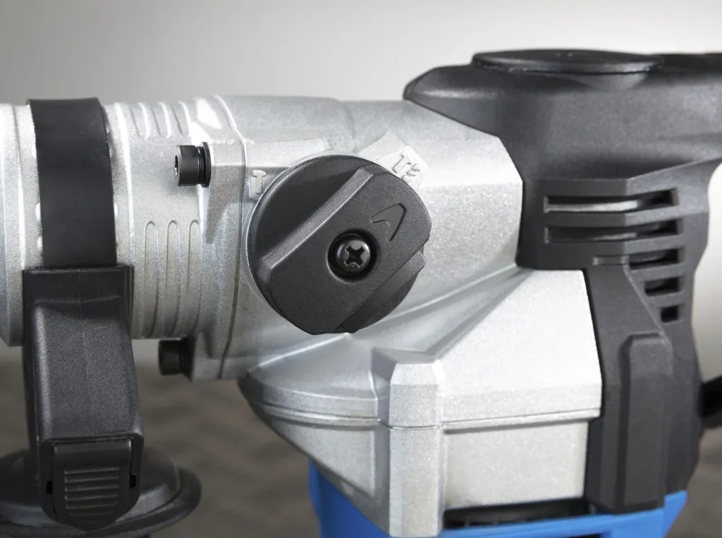 900 Watt hammer drill and chisel hammer