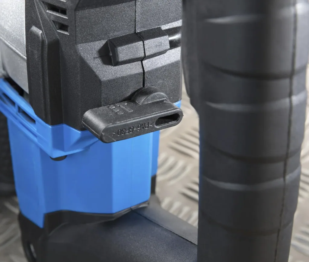 900 Watt hammer drill and chisel hammer