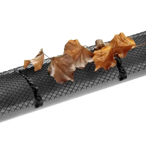 Gutter protection grille with 16 fastening clips