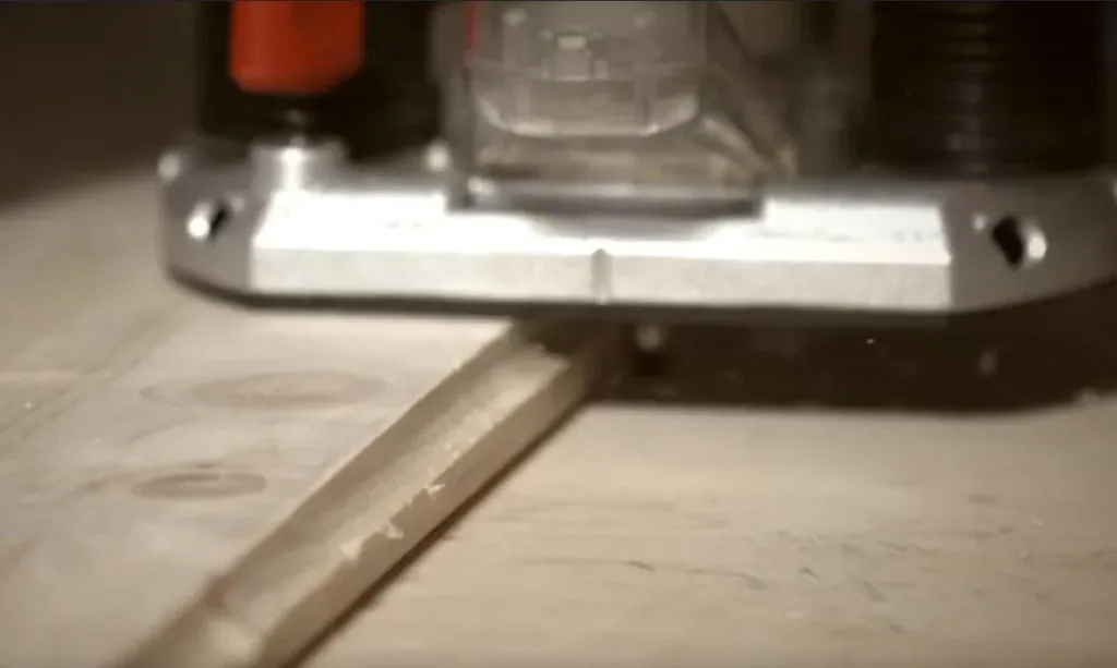 Router OF 1200 E including 6-piece router bit set