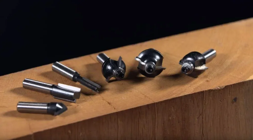 Router OF 1200 E including 6-piece router bit set