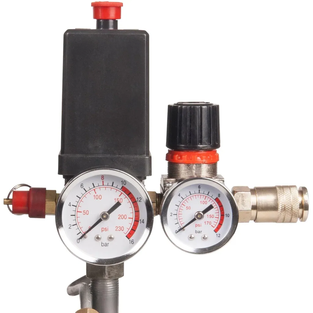 CRM1045 Compressor - 1100W - 1.5 HP - 24 Liters - Max. 8 Bar - Incl. 1/4 Inch universal shortcut and 2 pressure gauges