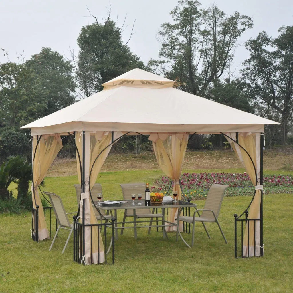 Garden pavilion with double roof