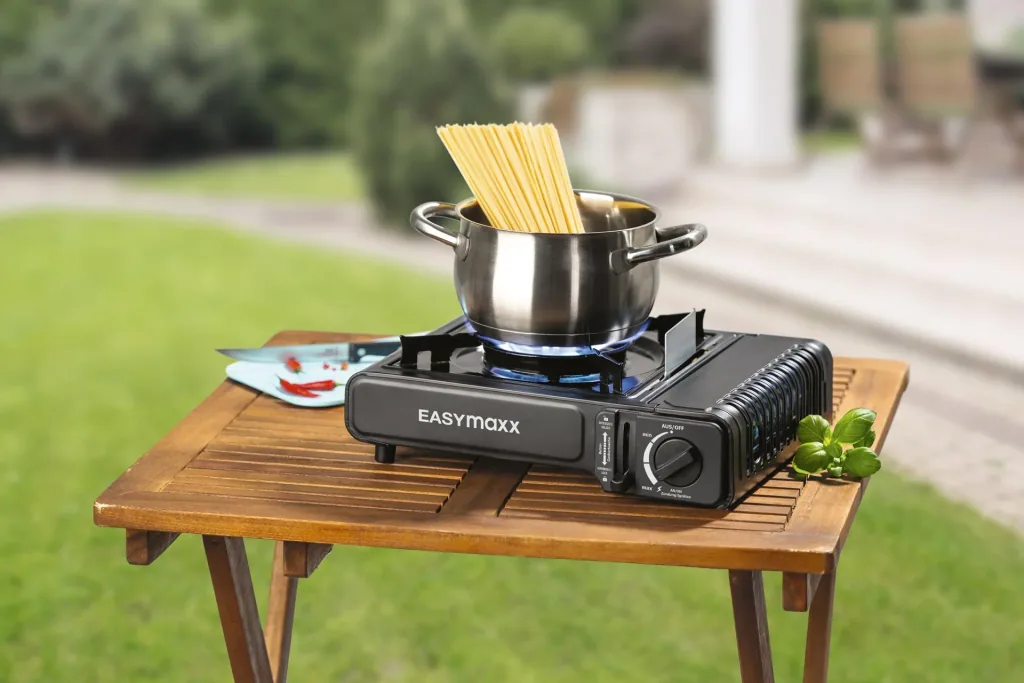 Gas stove, portable 2100 watts - black