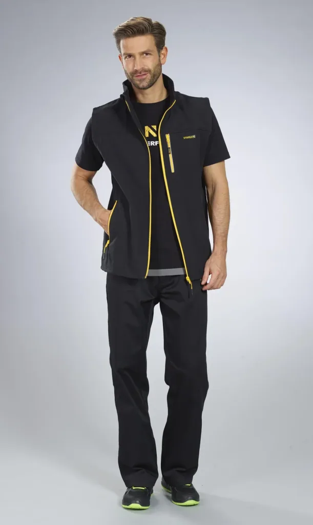 T-shirt, color black, size M