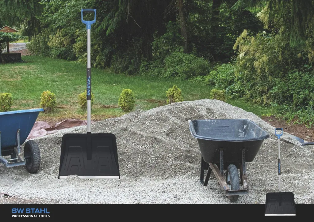 Snow shovel, foldable