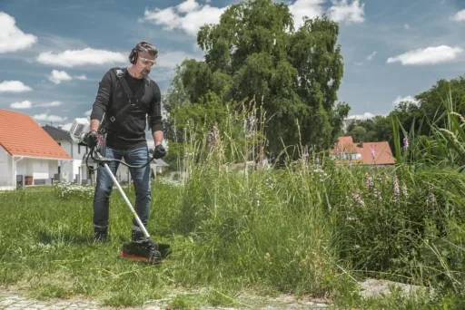 Petrol string trimmer "BC 330 B"