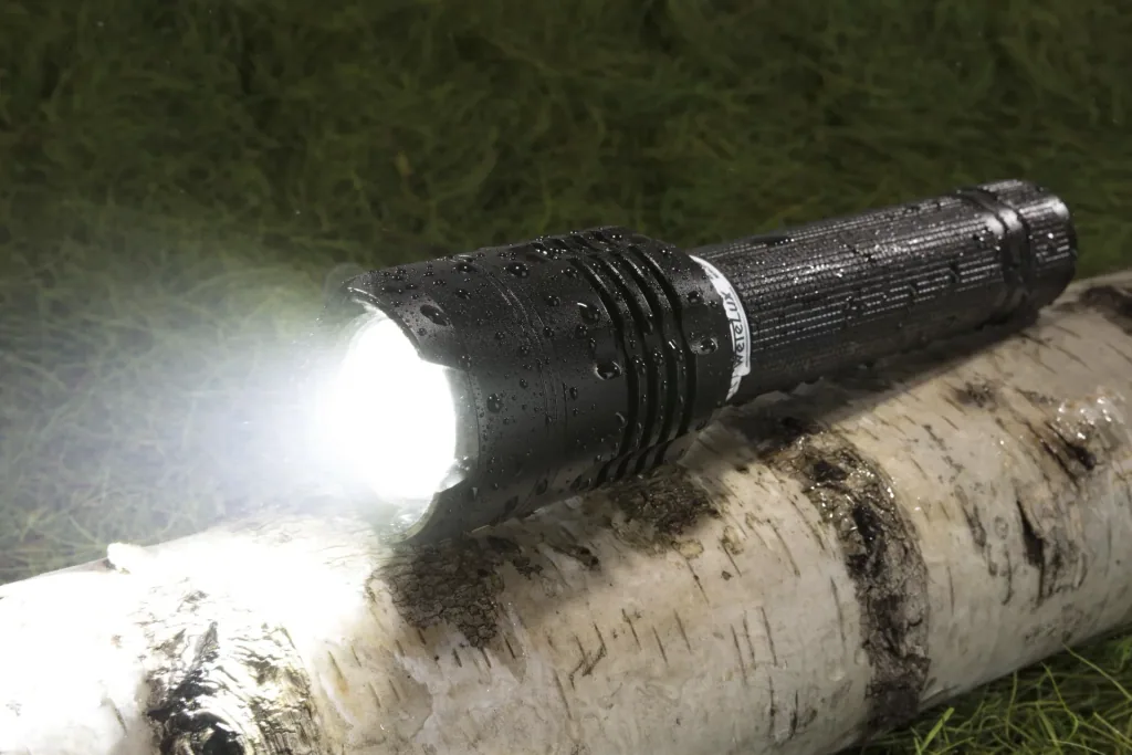 Power CREE LED flashlight with 20 watts