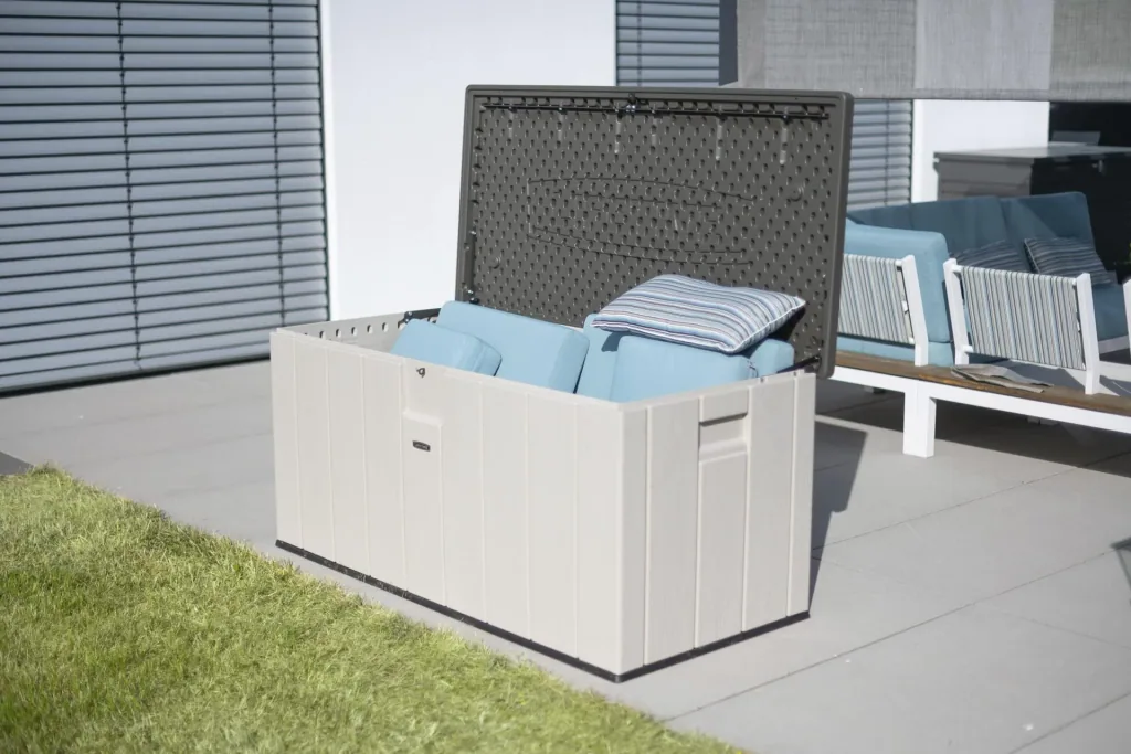 Cushion Box 570 L Light Gray 150.7×71.9×69.1 cm – Weatherproof Storage Box made of HDPE