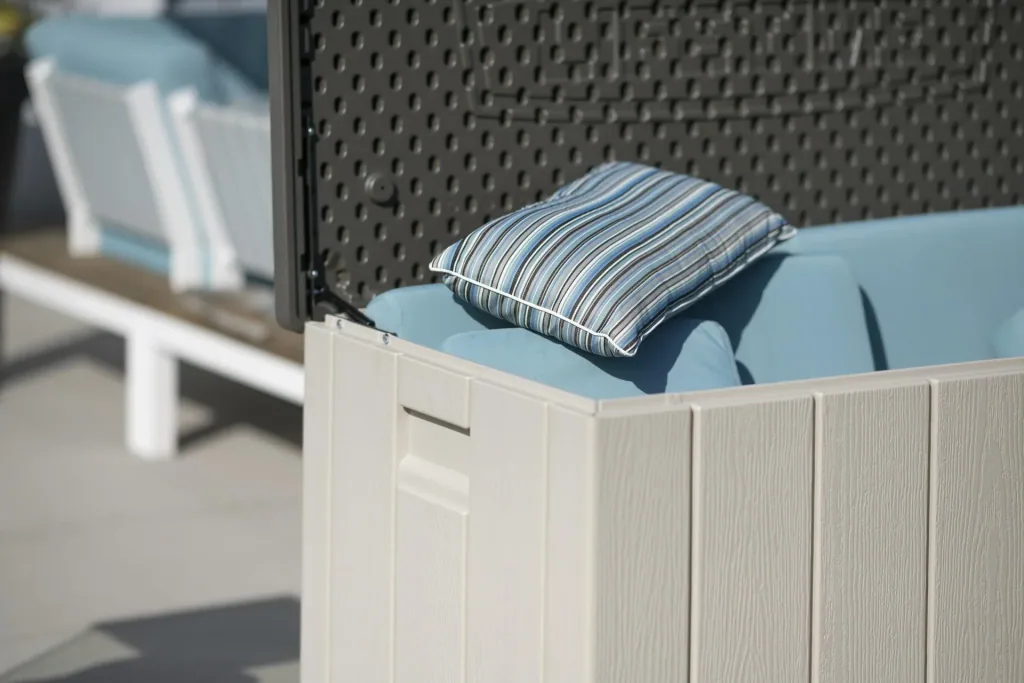 Cushion Box 570 L Light Gray 150.7×71.9×69.1 cm – Weatherproof Storage Box made of HDPE